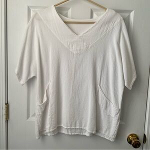 White Cottonways/Oh My Gauze V-Neck Cotton Gauze Top Size 2/Large